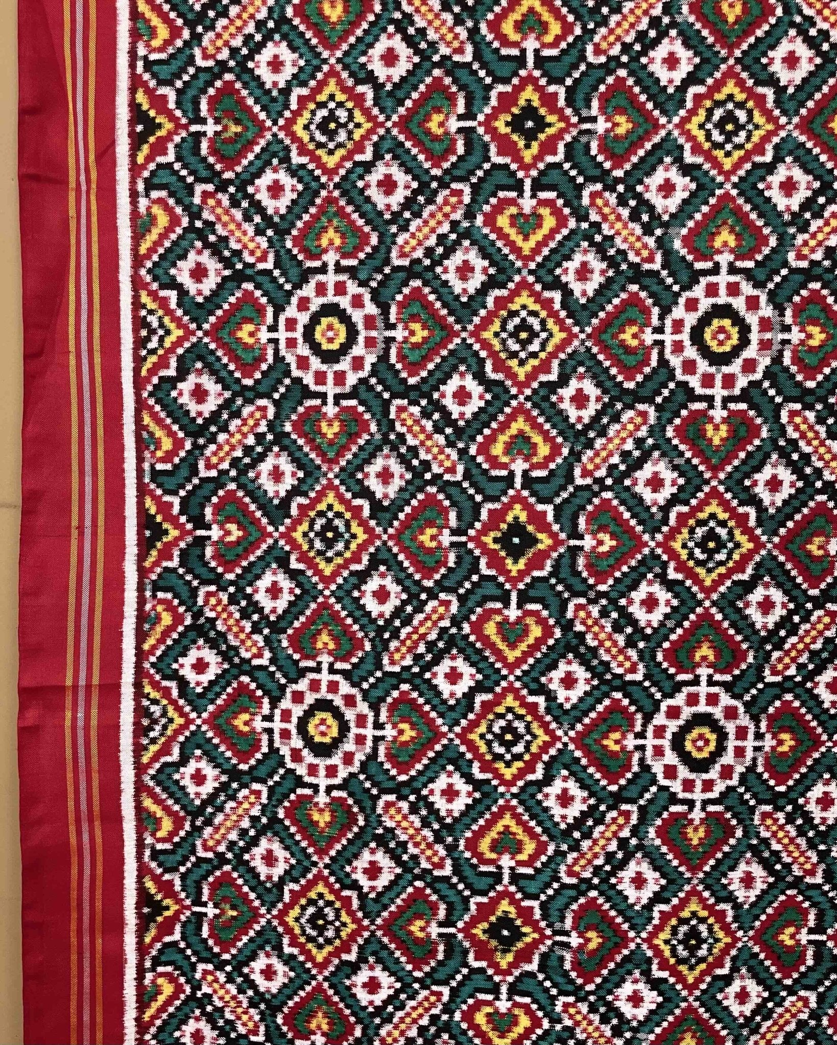 Red & Turquoise Manekchowk Patola Dupatta - SindhoiPatolaArt