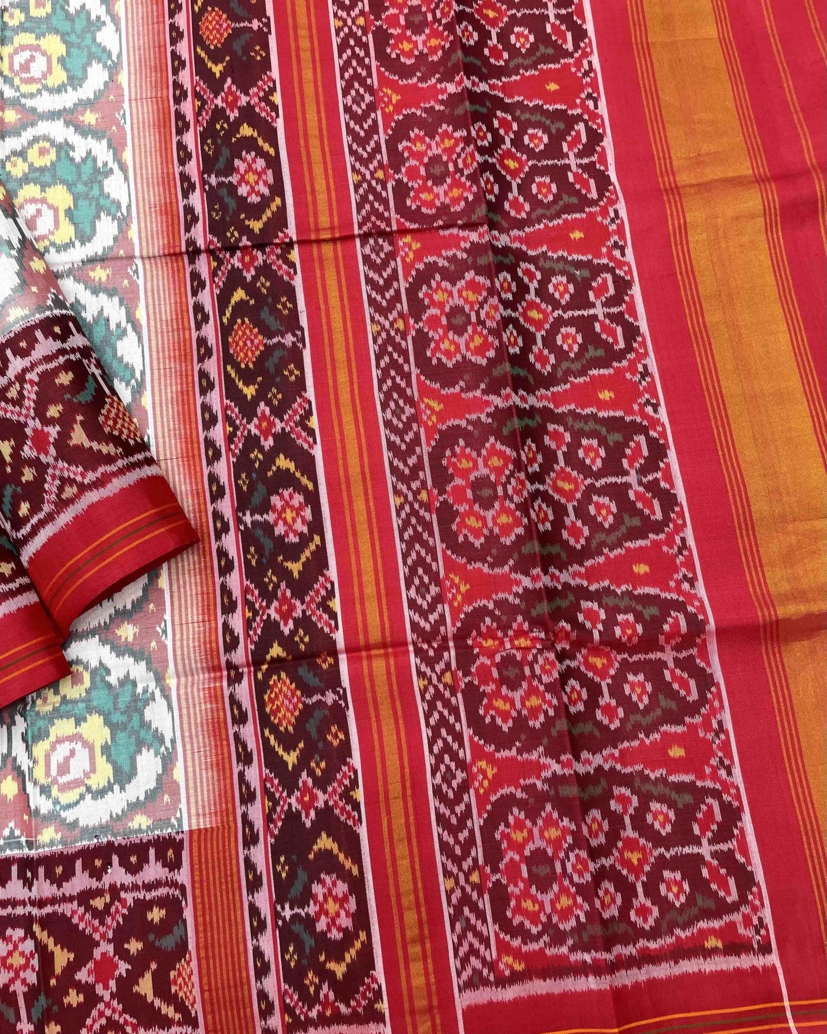 Red & White Flower Patola Saree - SindhoiPatolaArt