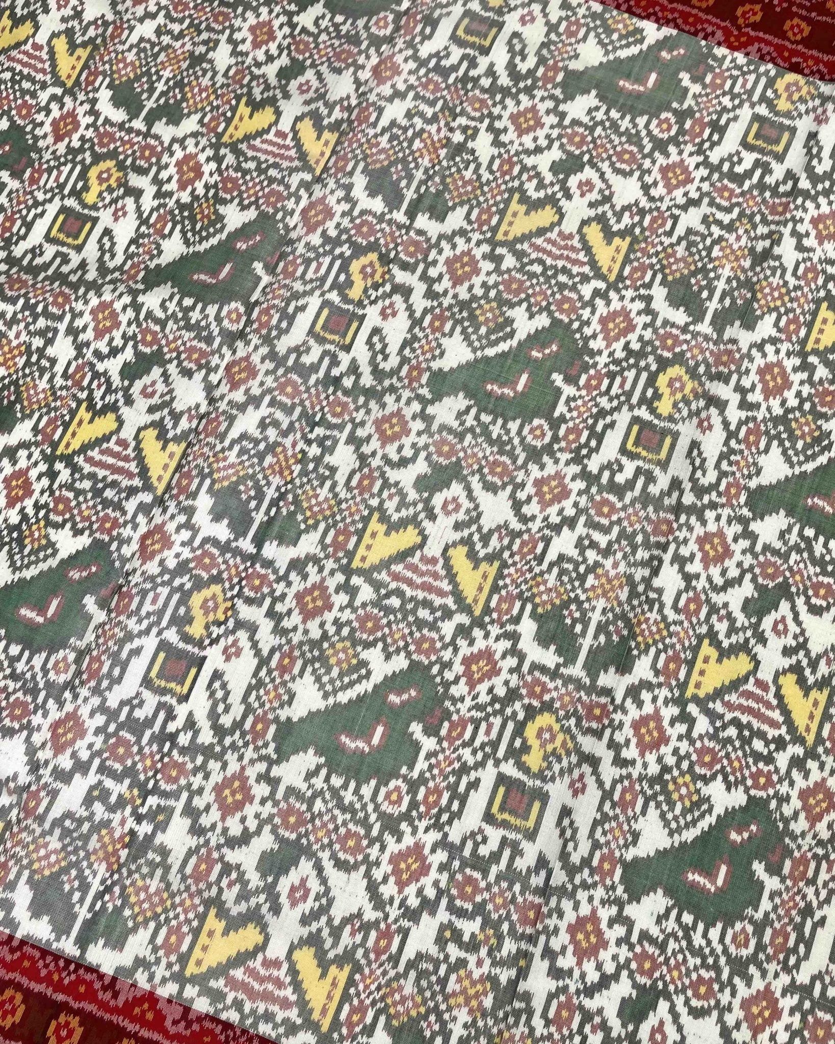 Red & White Narikunj Designer Patola Saree - SindhoiPatolaArt