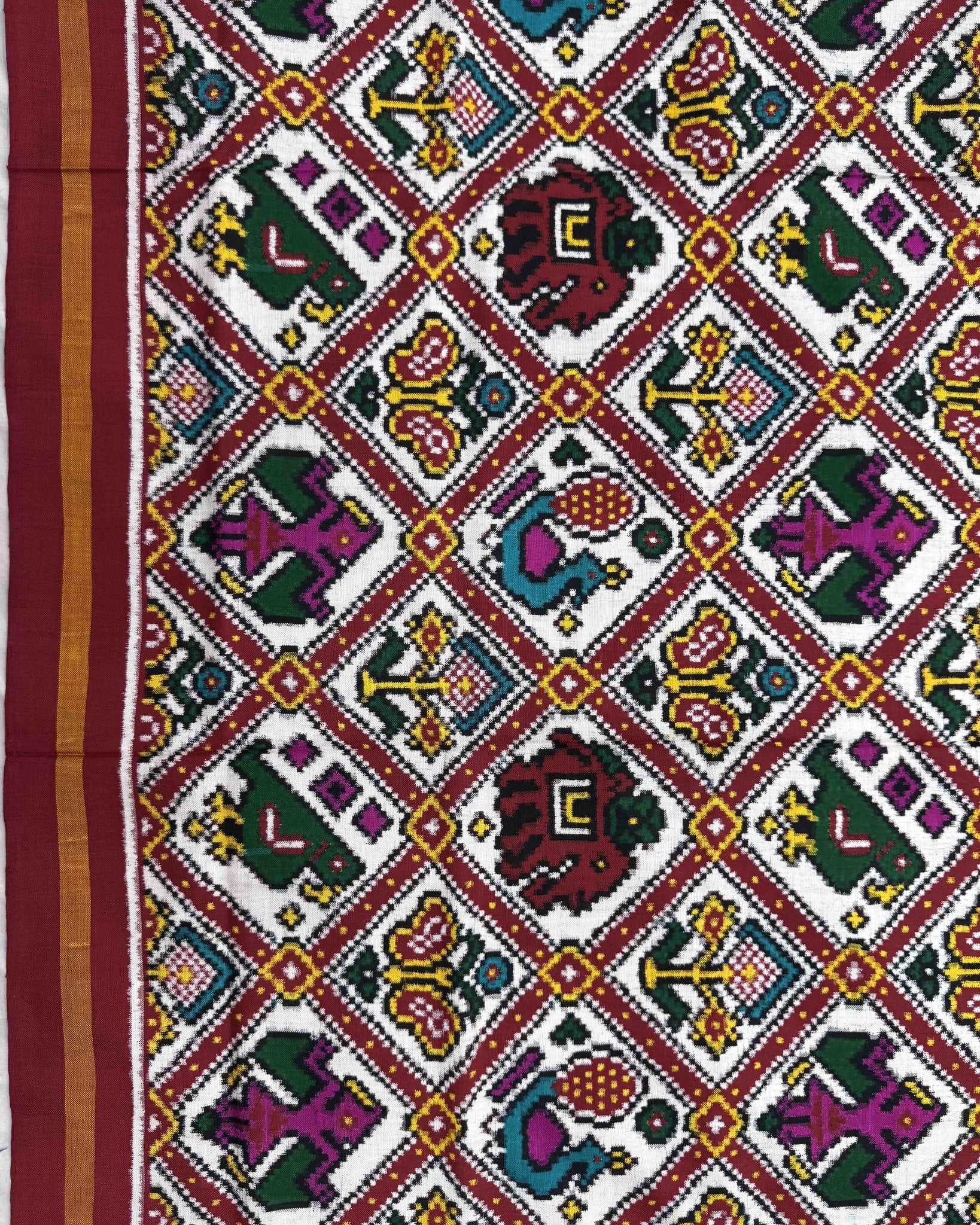 Red & White Narikunj Double Ikat Patola Saree - SindhoiPatolaArt