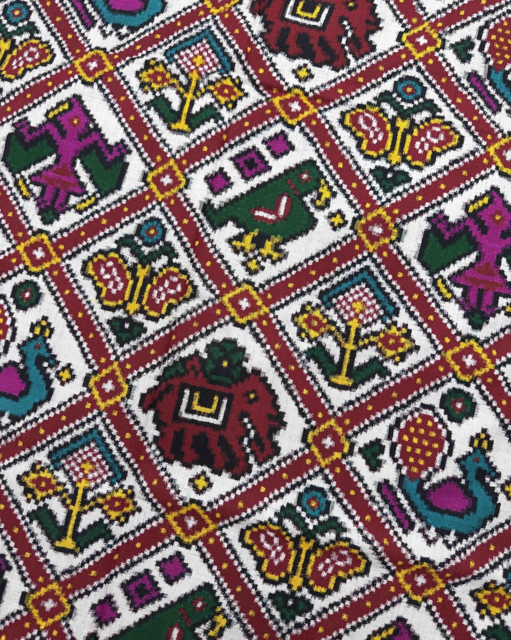 Red & White Narikunj Double Ikat Patola Saree - SindhoiPatolaArt