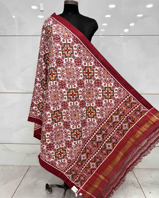 Red & White Navratan Double Ikat Patola Dupatta - SindhoiPatolaArt