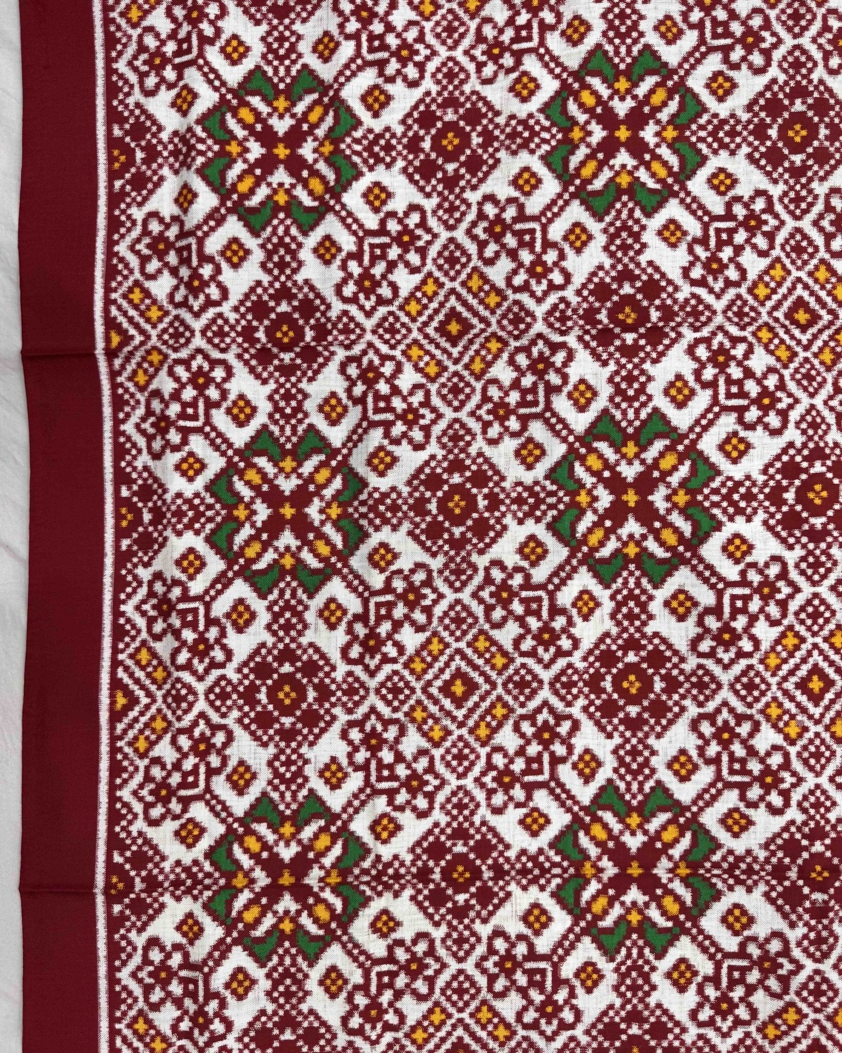 Red & White Navratan Double Ikat Patola Dupatta - SindhoiPatolaArt