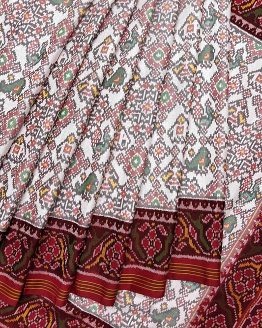 Red & White Navratan Narikunj Semi Double Ikat Patola Saree - SindhoiPatolaArt