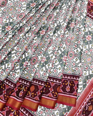 Red & White Navratan Patola Saree - SindhoiPatolaArt