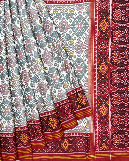 Red & White Navratan Patola Saree - SindhoiPatolaArt