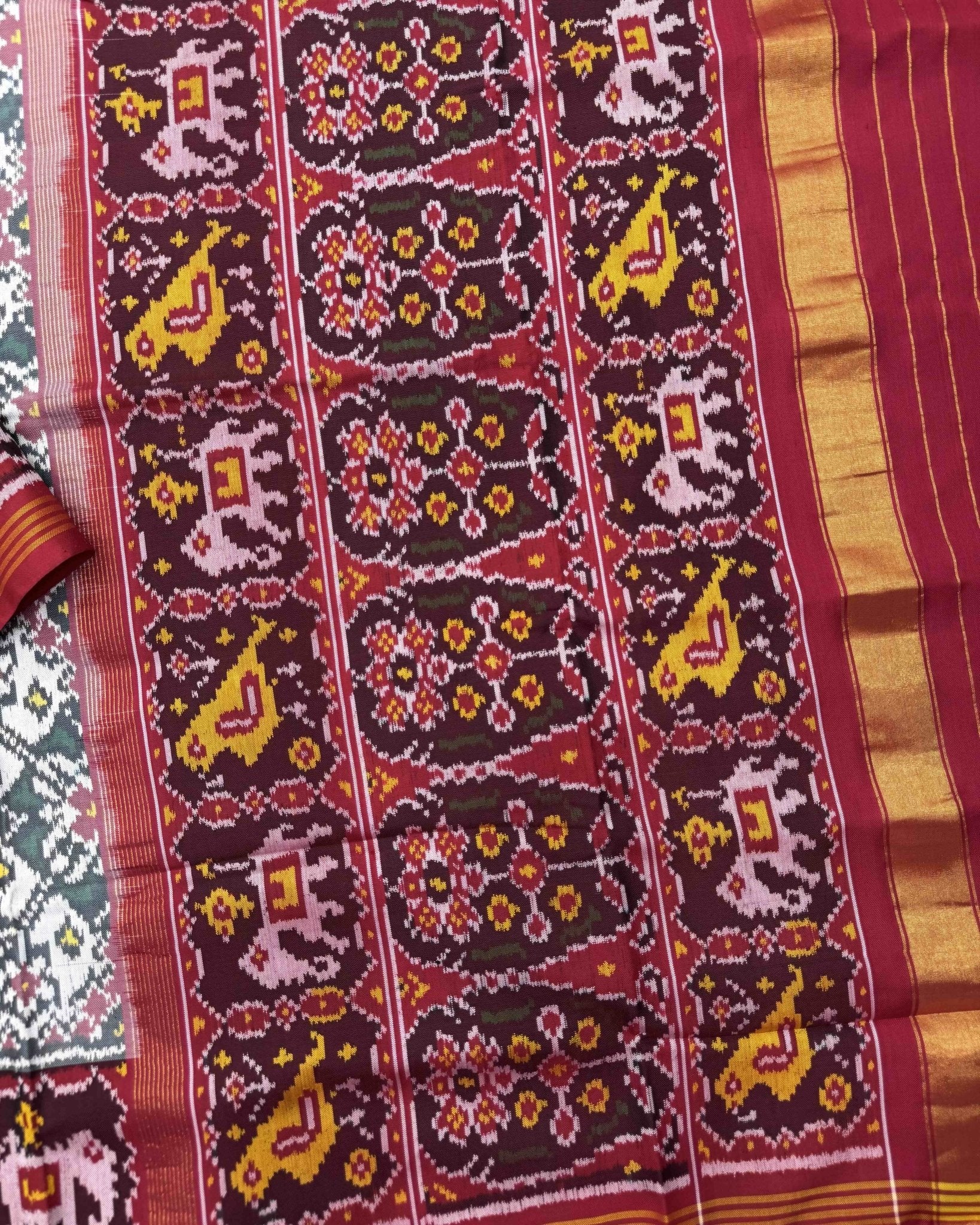 Red & White Navratan Semi Double Ikat Patola Saree - SindhoiPatolaArt