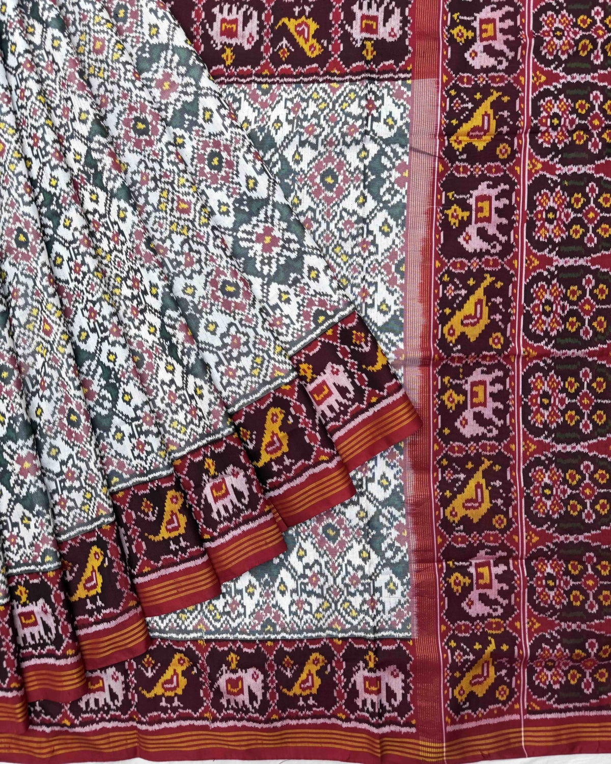 Red & White Navratan Semi Double Ikat Patola Saree - SindhoiPatolaArt