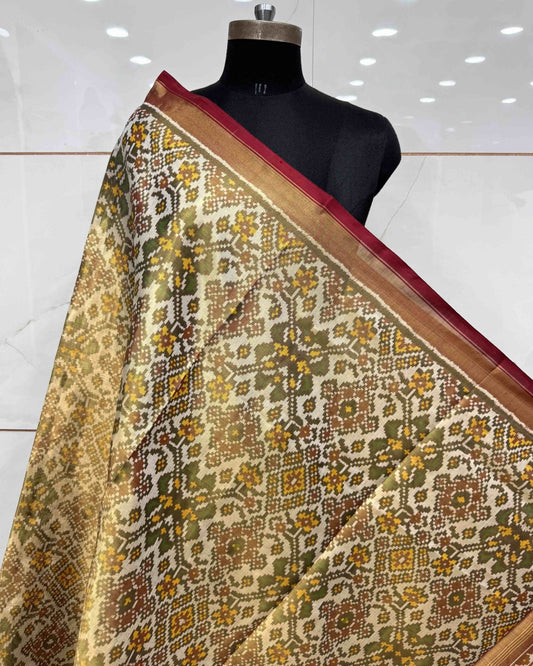 Red & White Navratan Tissue Patola Dupatta - SindhoiPatolaArt