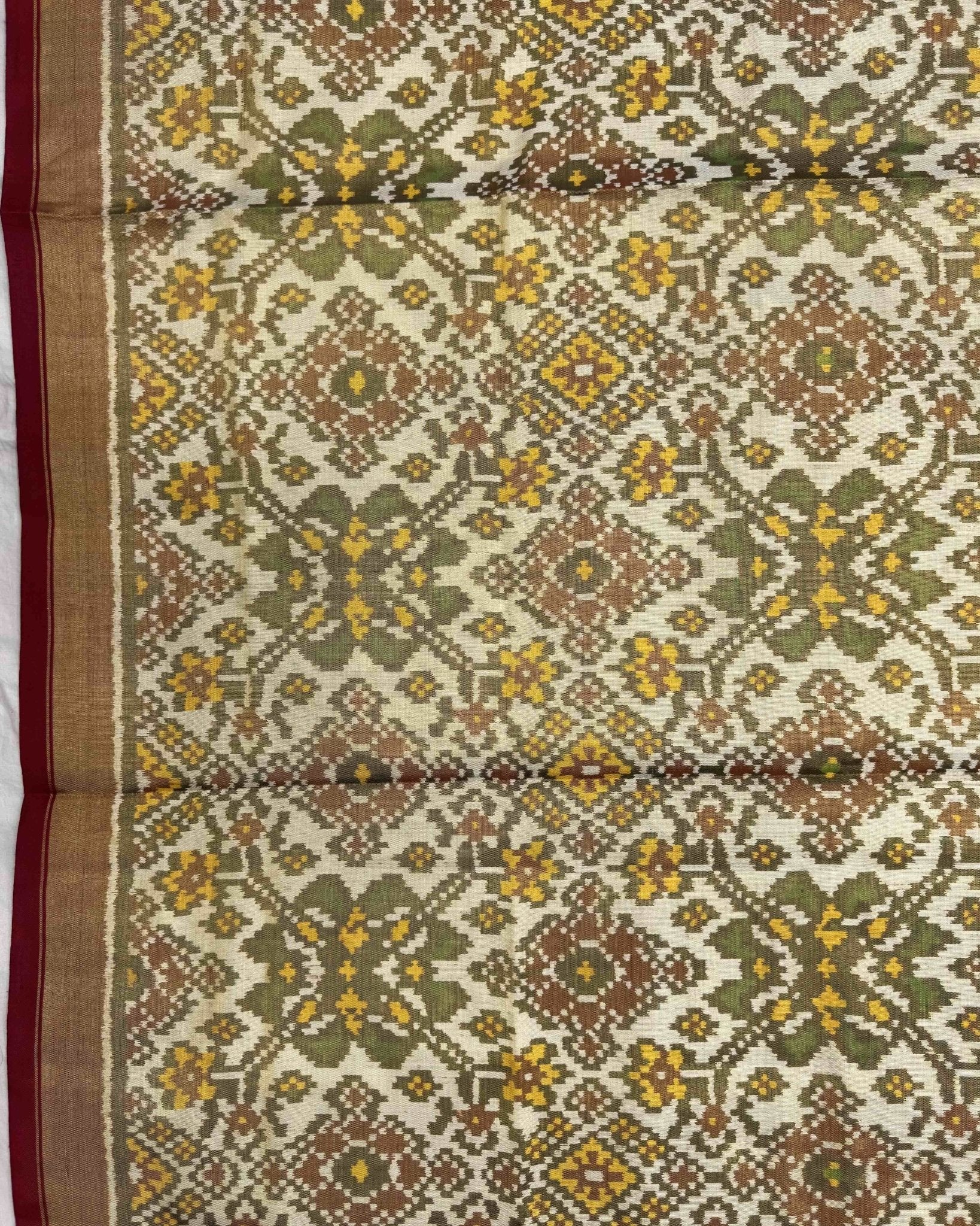 Red & White Navratan Tissue Patola Dupatta - SindhoiPatolaArt