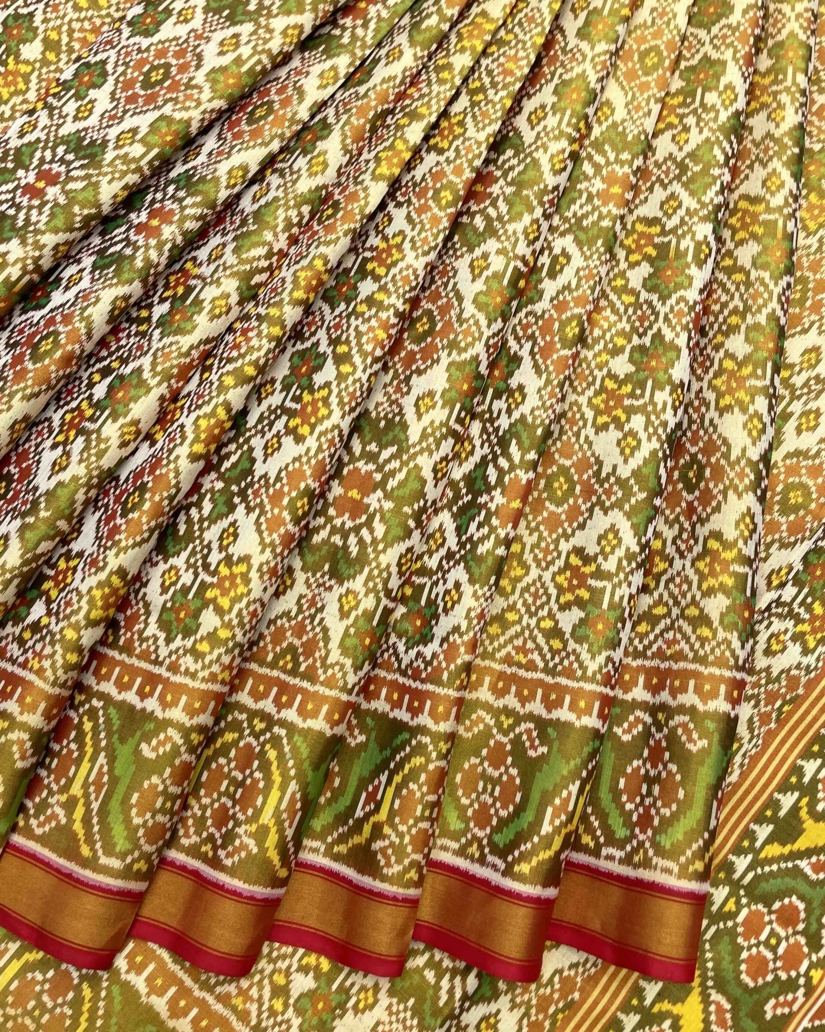 Red & White Navratan Tissue Patola Saree - SindhoiPatolaArt