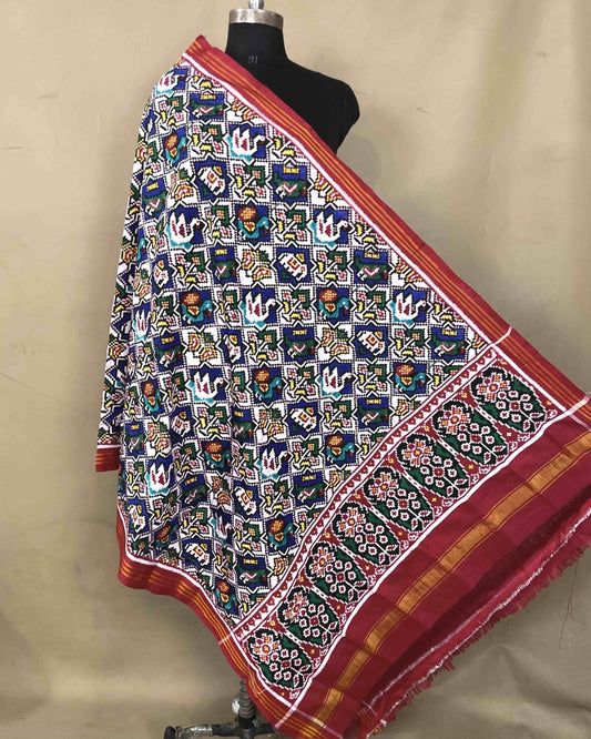 Red & White Small Narikunj Patola Dupatta - SindhoiPatolaArt