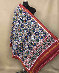 Red & White Small Narikunj Patola Dupatta - SindhoiPatolaArt