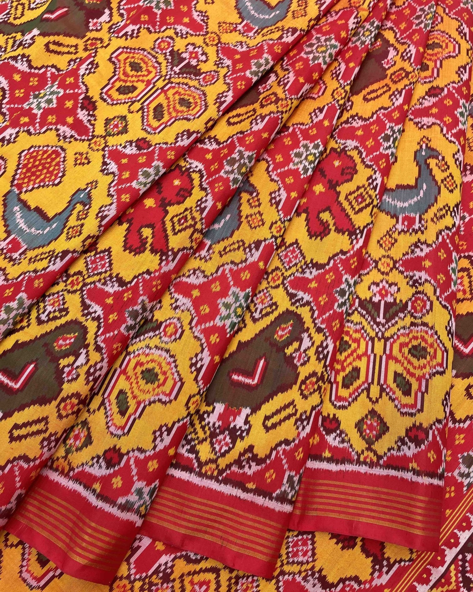 Red & Yellow Big Figure Narikunj Designer Patola Saree - SindhoiPatolaArt