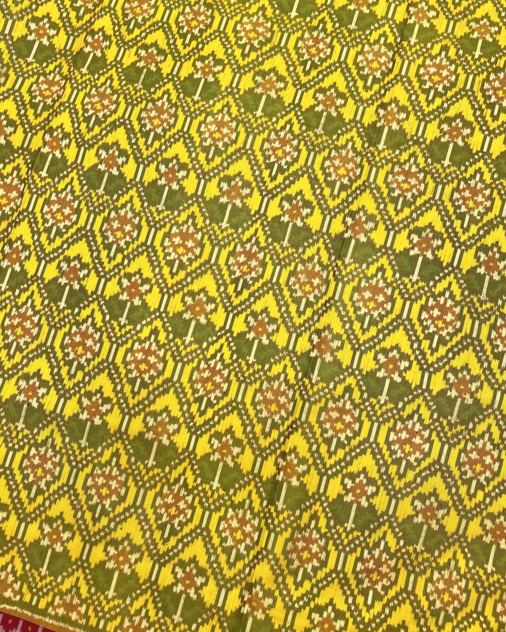 Red & Yellow Darambhatt Patola Saree - SindhoiPatolaArt