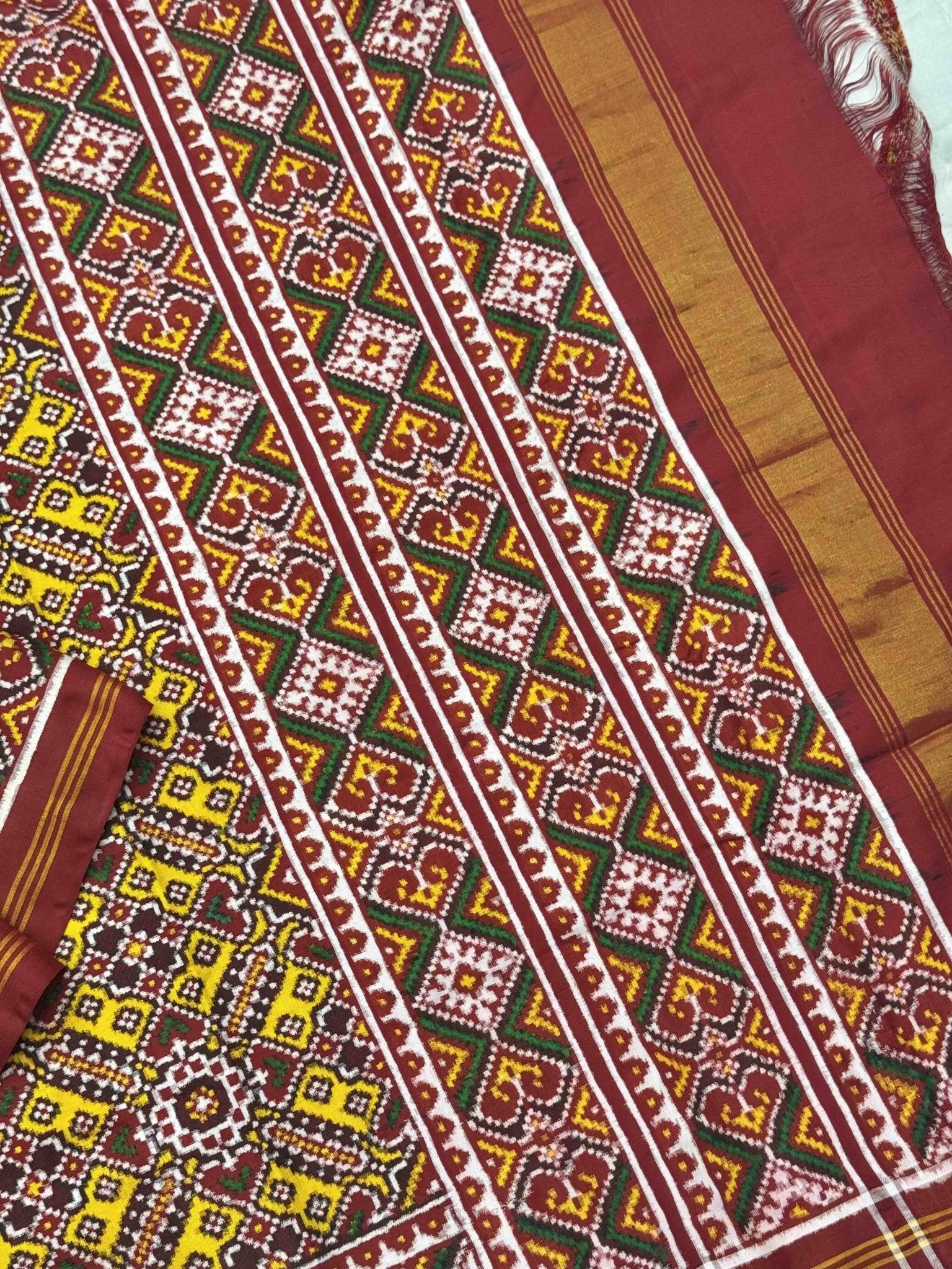 Red & Yellow Manekchowk patan patola - SindhoiPatolaArt