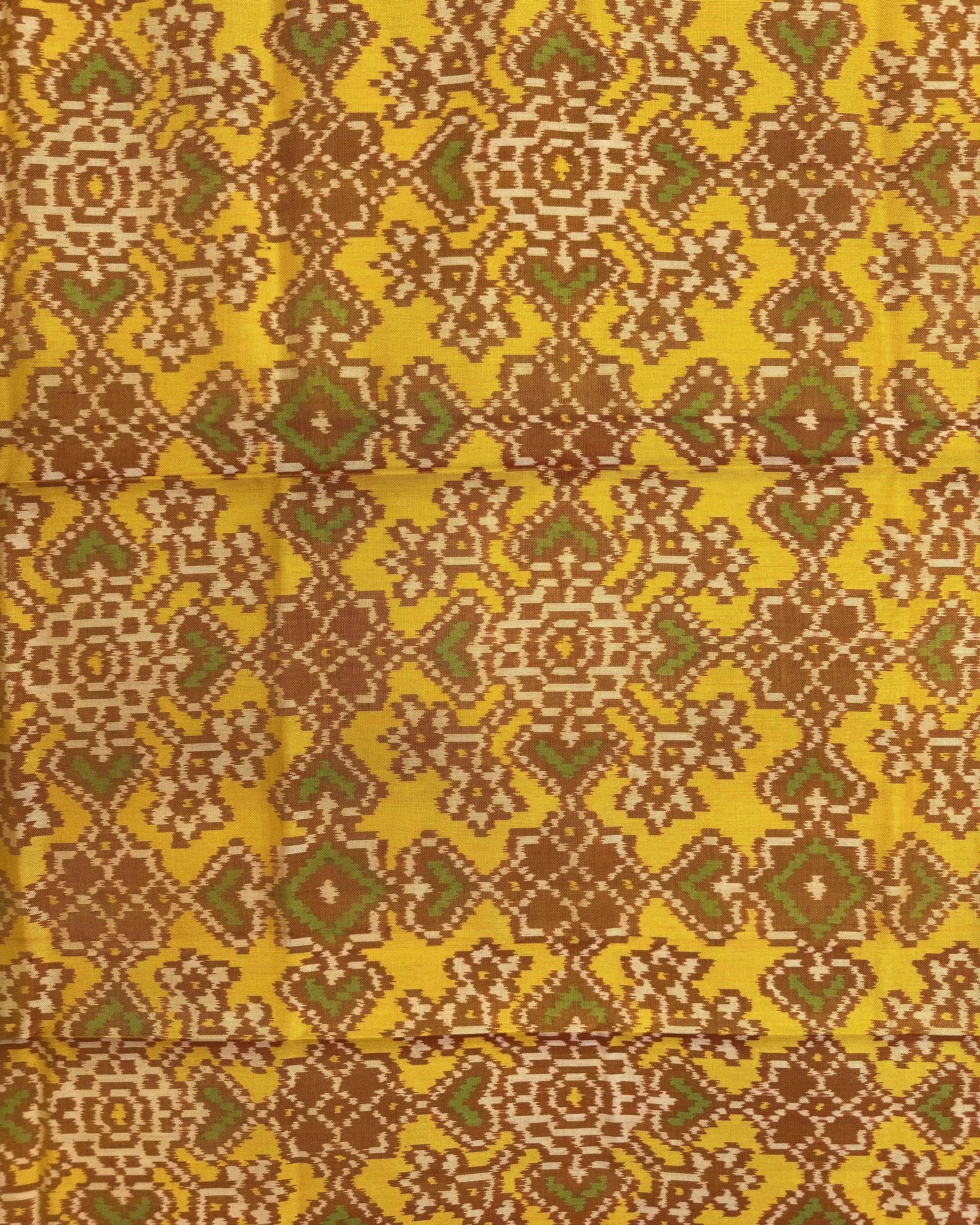 Red & Yellow Manekchowk Patola Dupatta - SindhoiPatolaArt