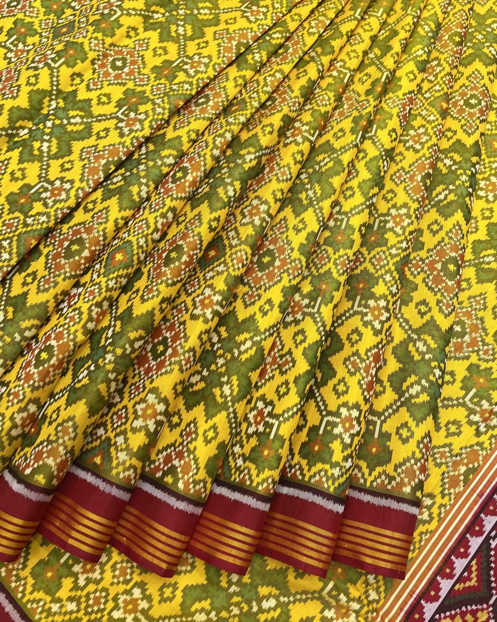 Red & Yellow Navratan Designer Patola Saree - SindhoiPatolaArt