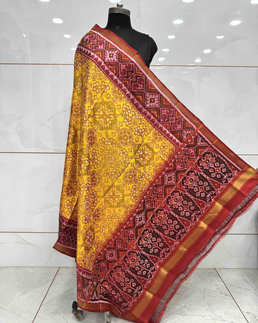 Red & Yellow Navratan Patola Dupatta - SindhoiPatolaArt