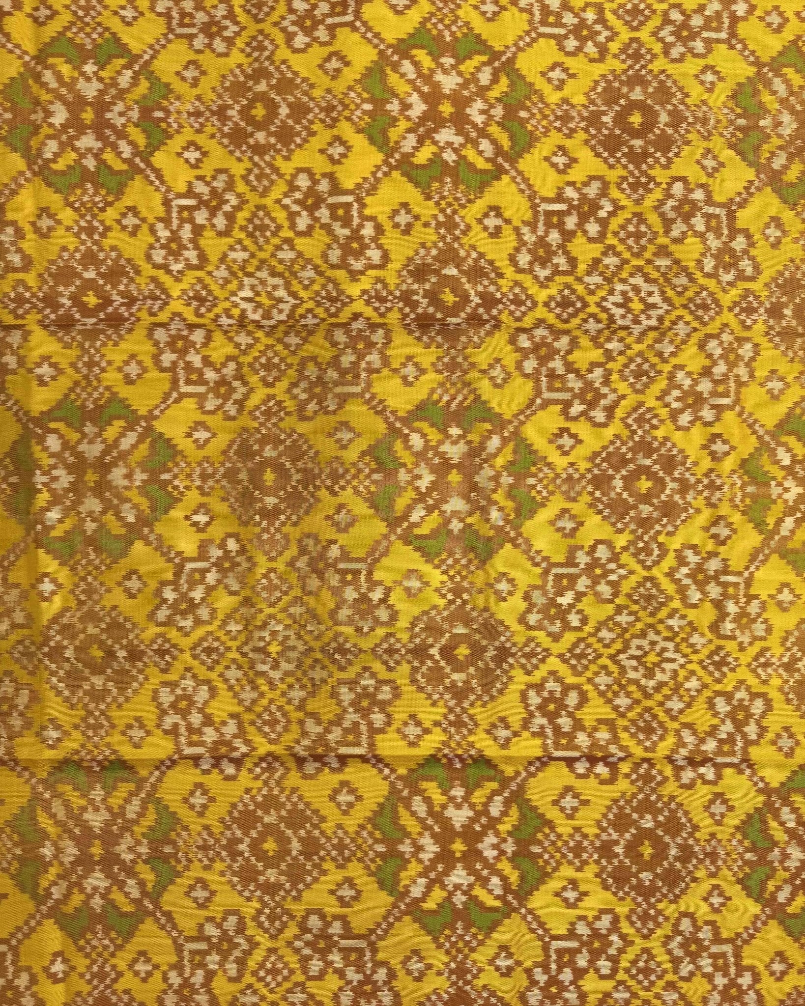 Red & Yellow Navratan Patola Dupatta - SindhoiPatolaArt