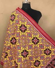 Red & Yellow Navratan Patola Dupatta - SindhoiPatolaArt