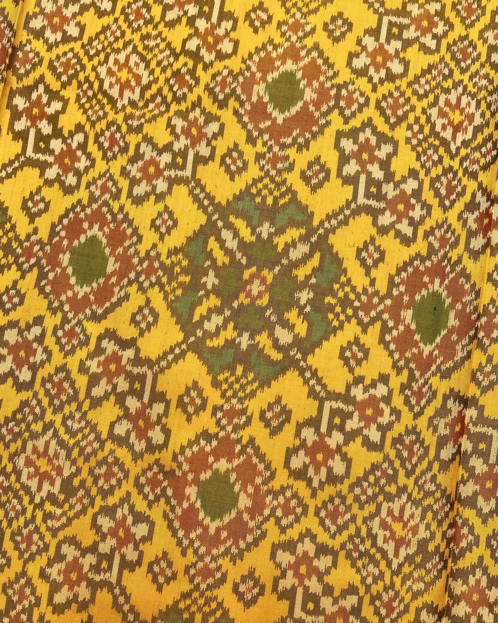 Red & Yellow Navratan Patola Saree - SindhoiPatolaArt