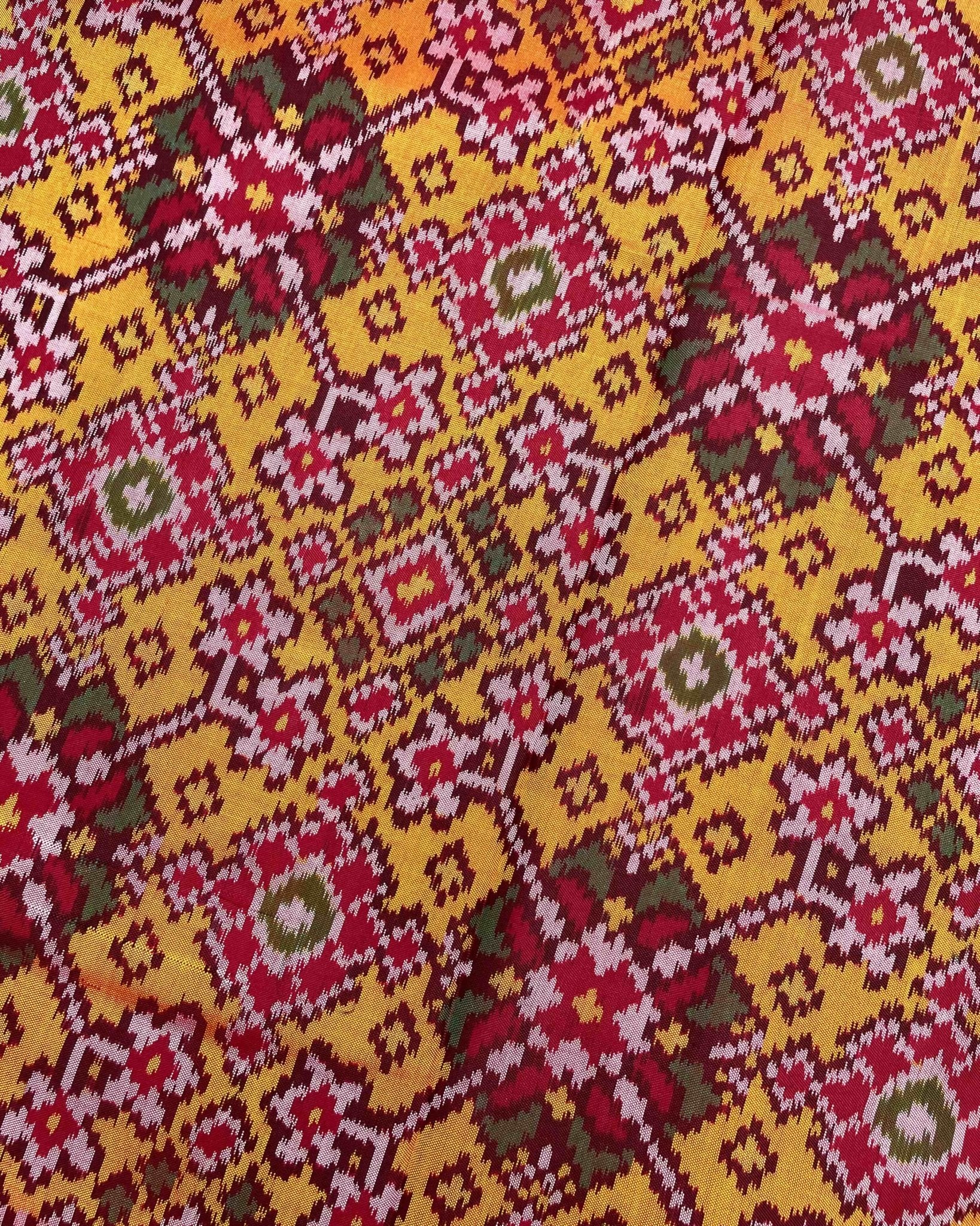 Red & Yellow Navratan Patola Saree - SindhoiPatolaArt