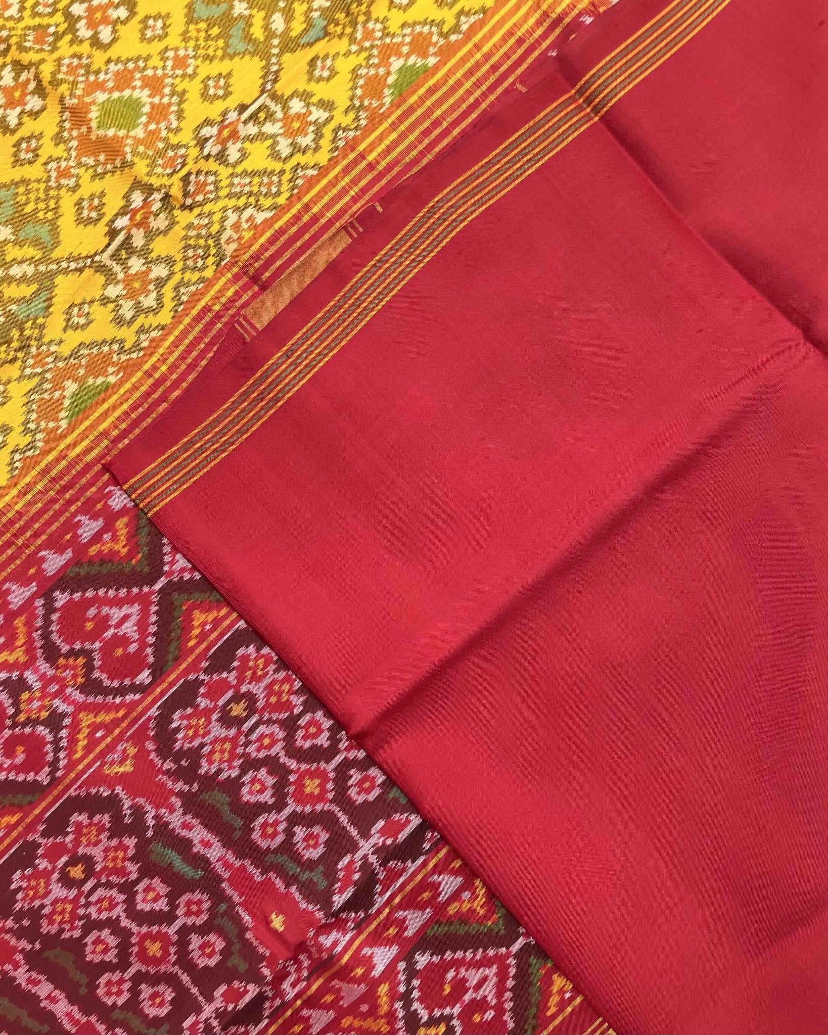 Red & Yellow Navratan Patola Saree - SindhoiPatolaArt