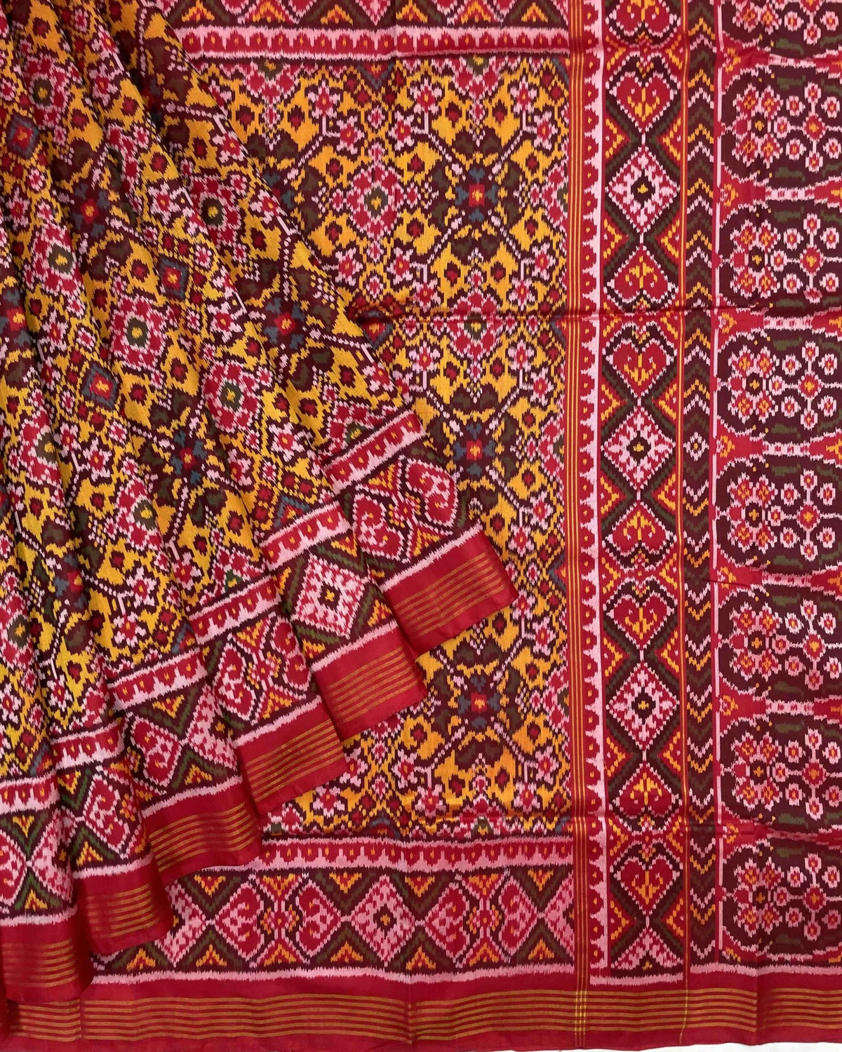 Red & Yellow Navratan Patola Saree - SindhoiPatolaArt