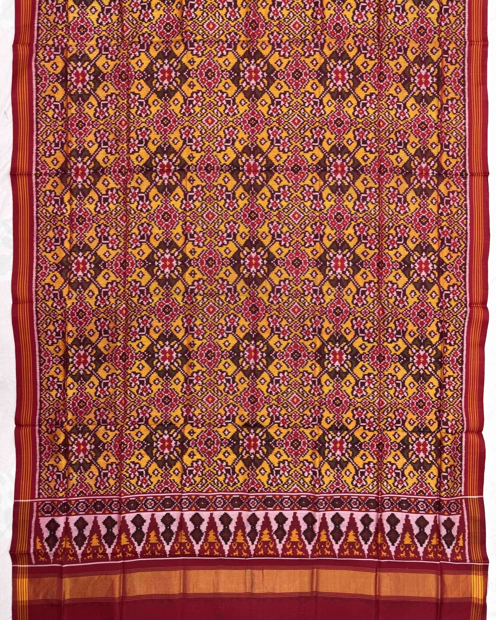 Red & Yellow Navratan Semi Double Ikat Patola Dupatta - SindhoiPatolaArt