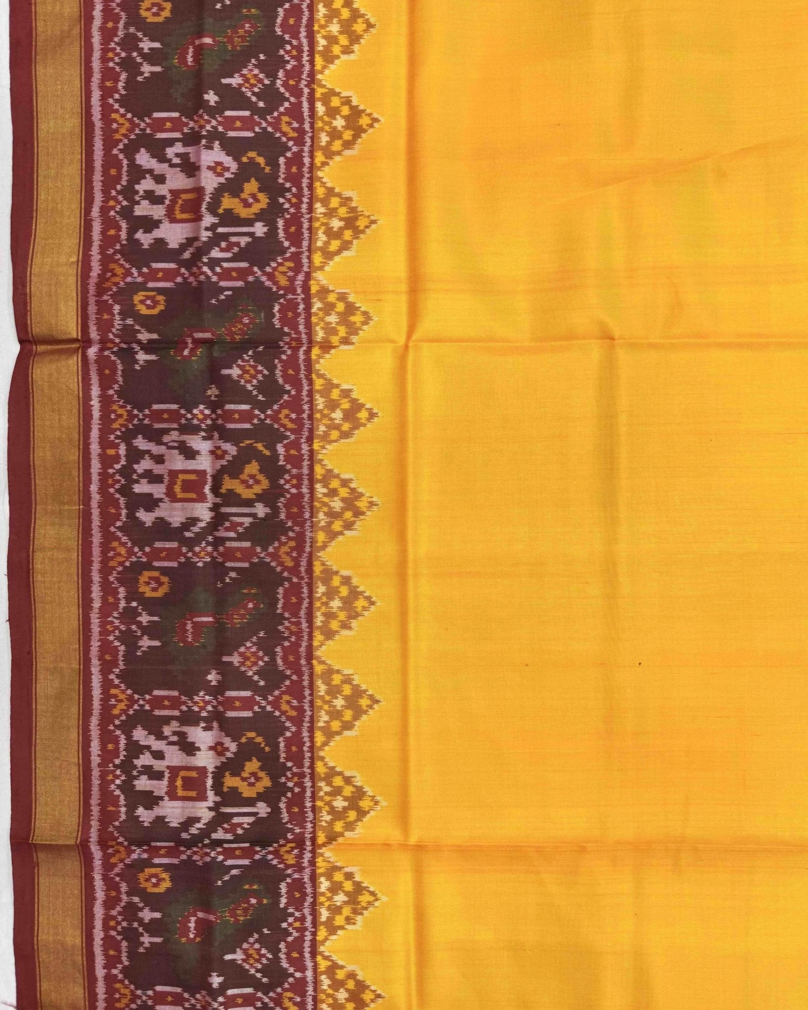 Red & Yellow with Small Scut Border Plain Patola Saree - SindhoiPatolaArt