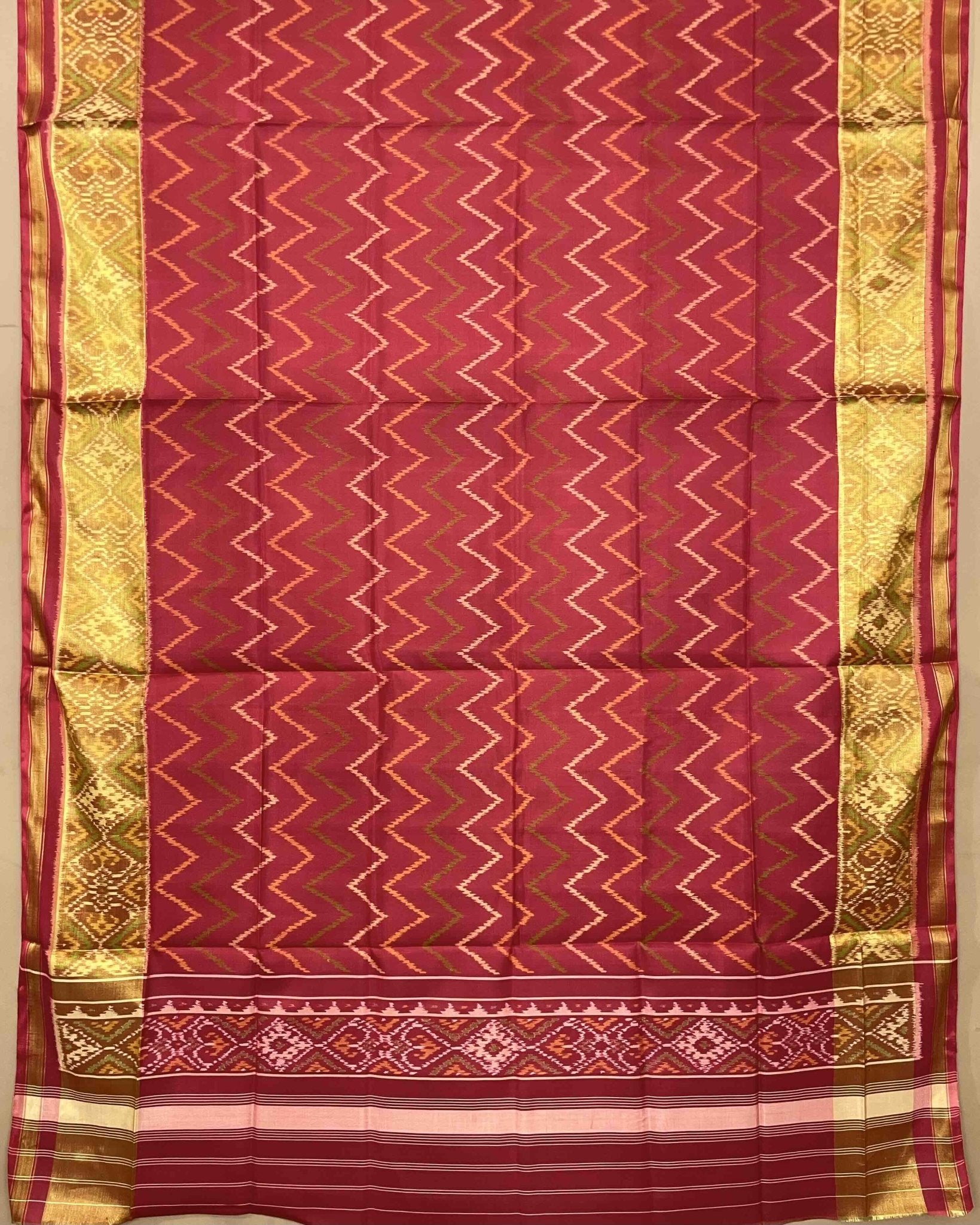 Red Zig Zag Lining Patola Dupatta - SindhoiPatolaArt
