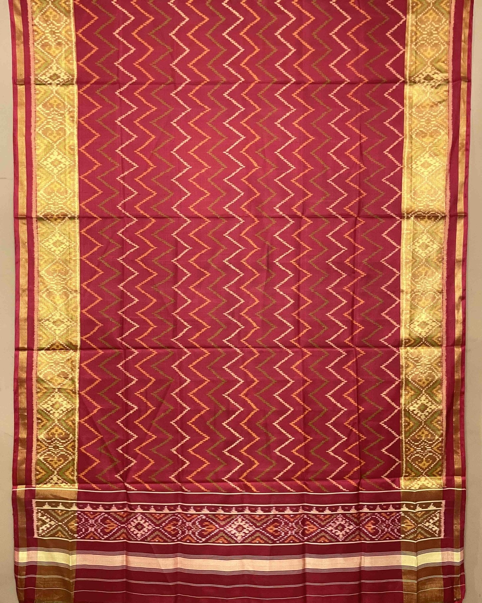 Red Zig Zag Lining Patola Dupatta - SindhoiPatolaArt