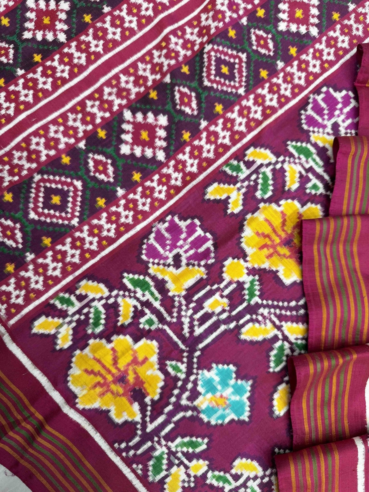 Rose pink creaper Bhat Patan Patola - SindhoiPatolaArt
