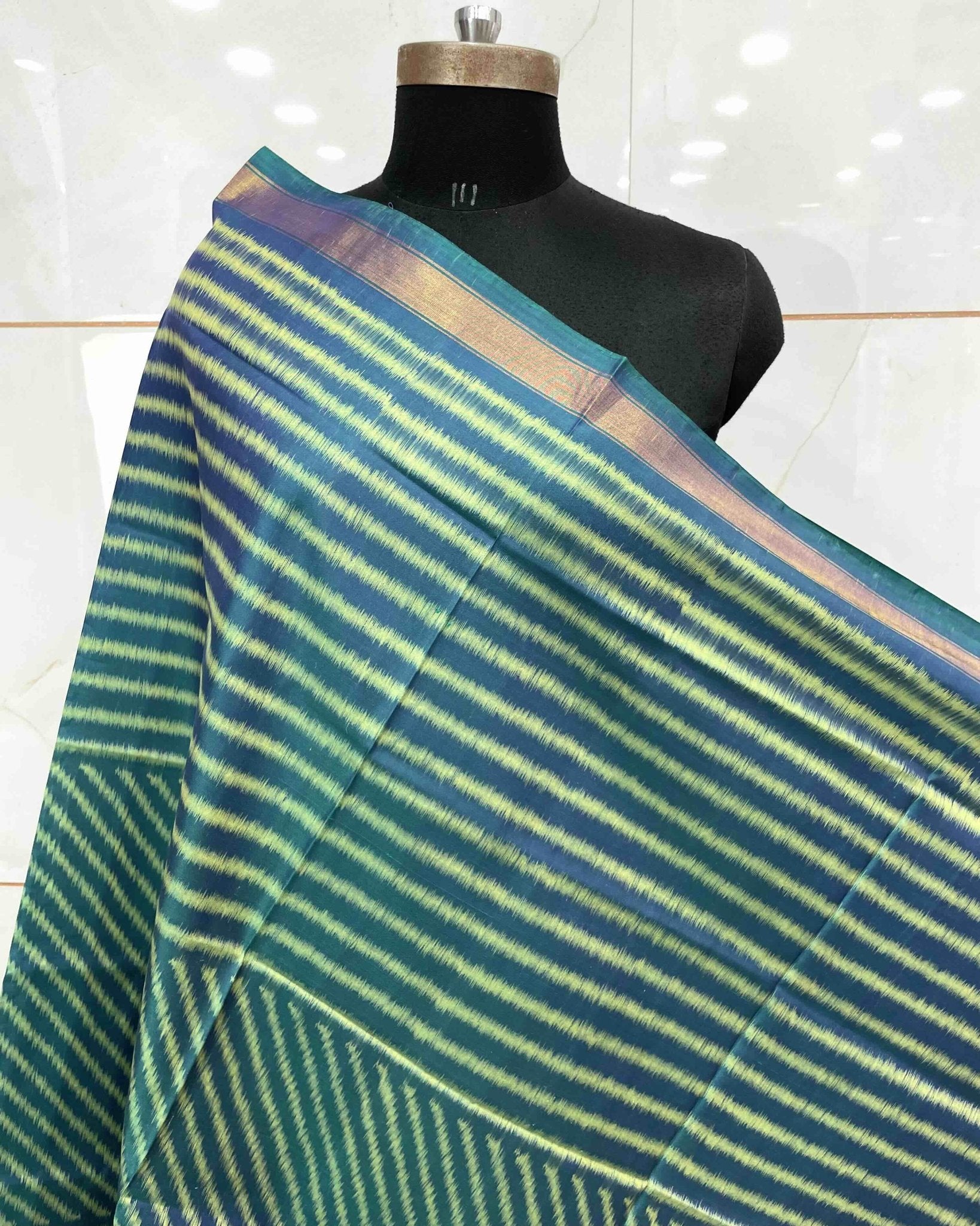 Sky Blue Lining Patola Dupatta - SindhoiPatolaArt