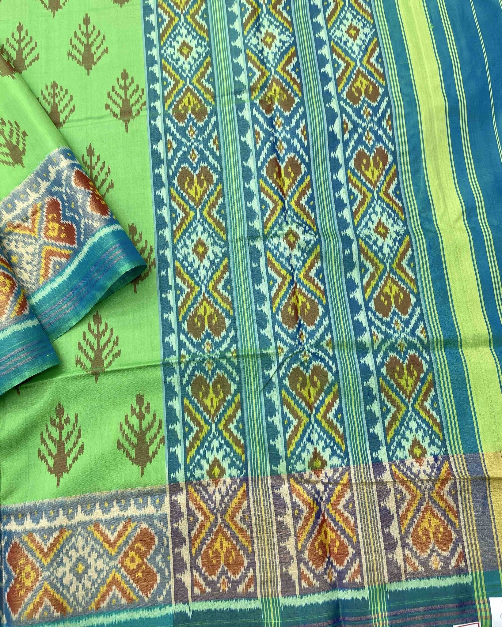 Sky Blue & Parrot Green Fancy Leaves Patola Saree - SindhoiPatolaArt