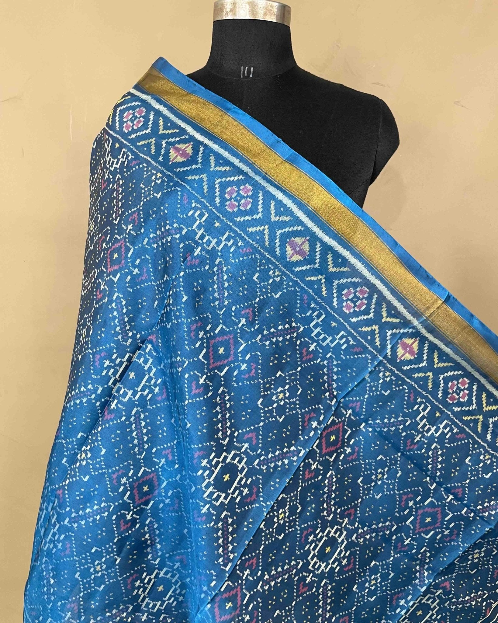 Turquoise Blue Manekchowk Patola Dupatta - SindhoiPatolaArt
