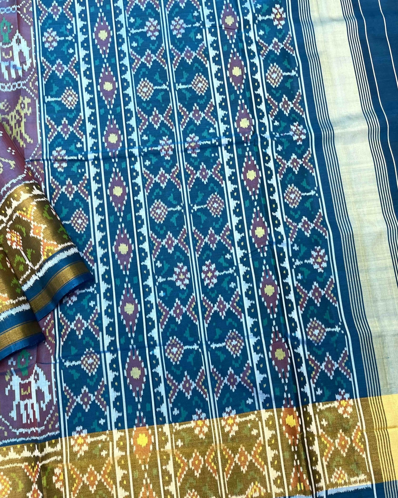 Turquoise & Onion Narikunj Patola Saree - SindhoiPatolaArt