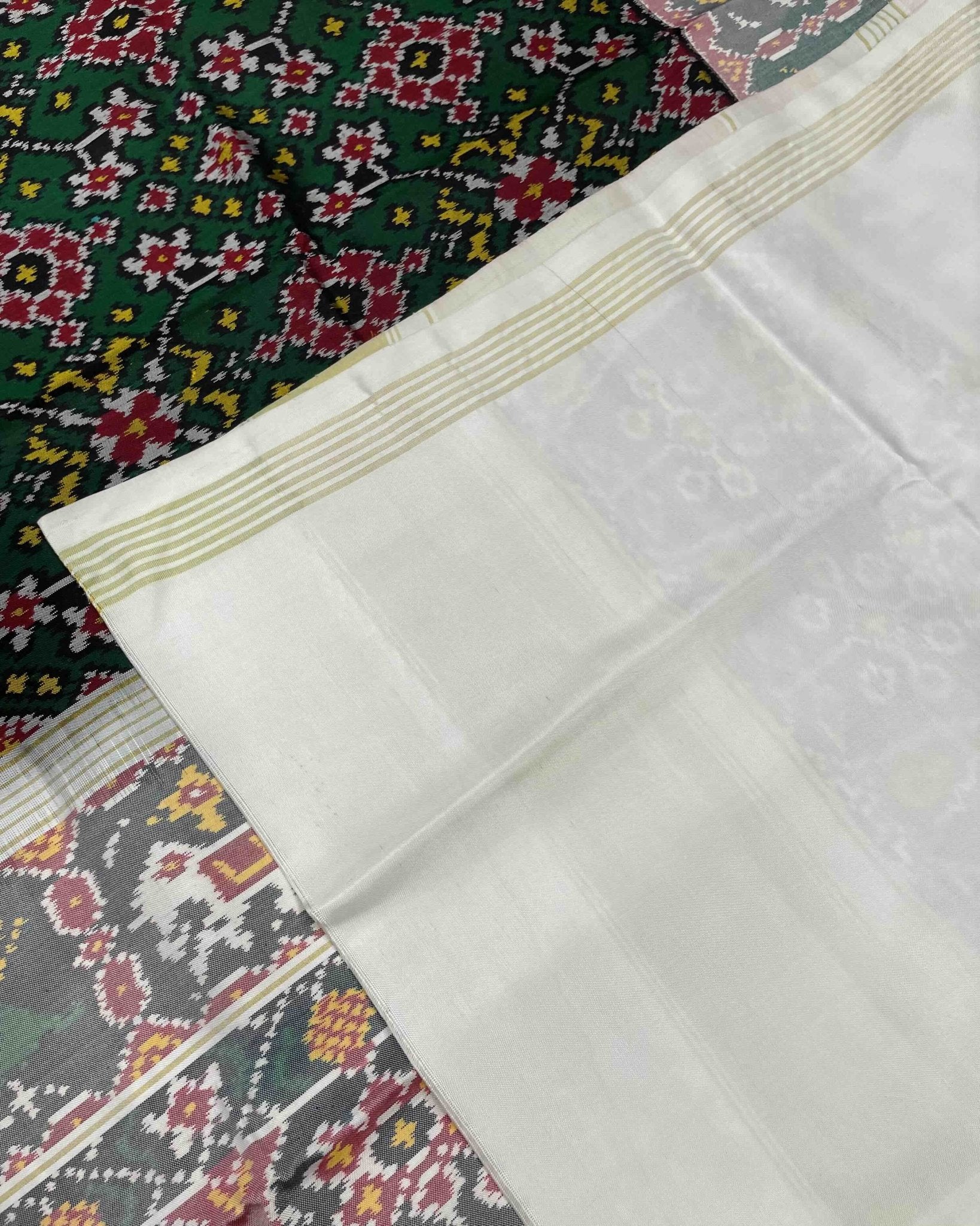 White & Green Navratan Designer Patola Saree - SindhoiPatolaArt
