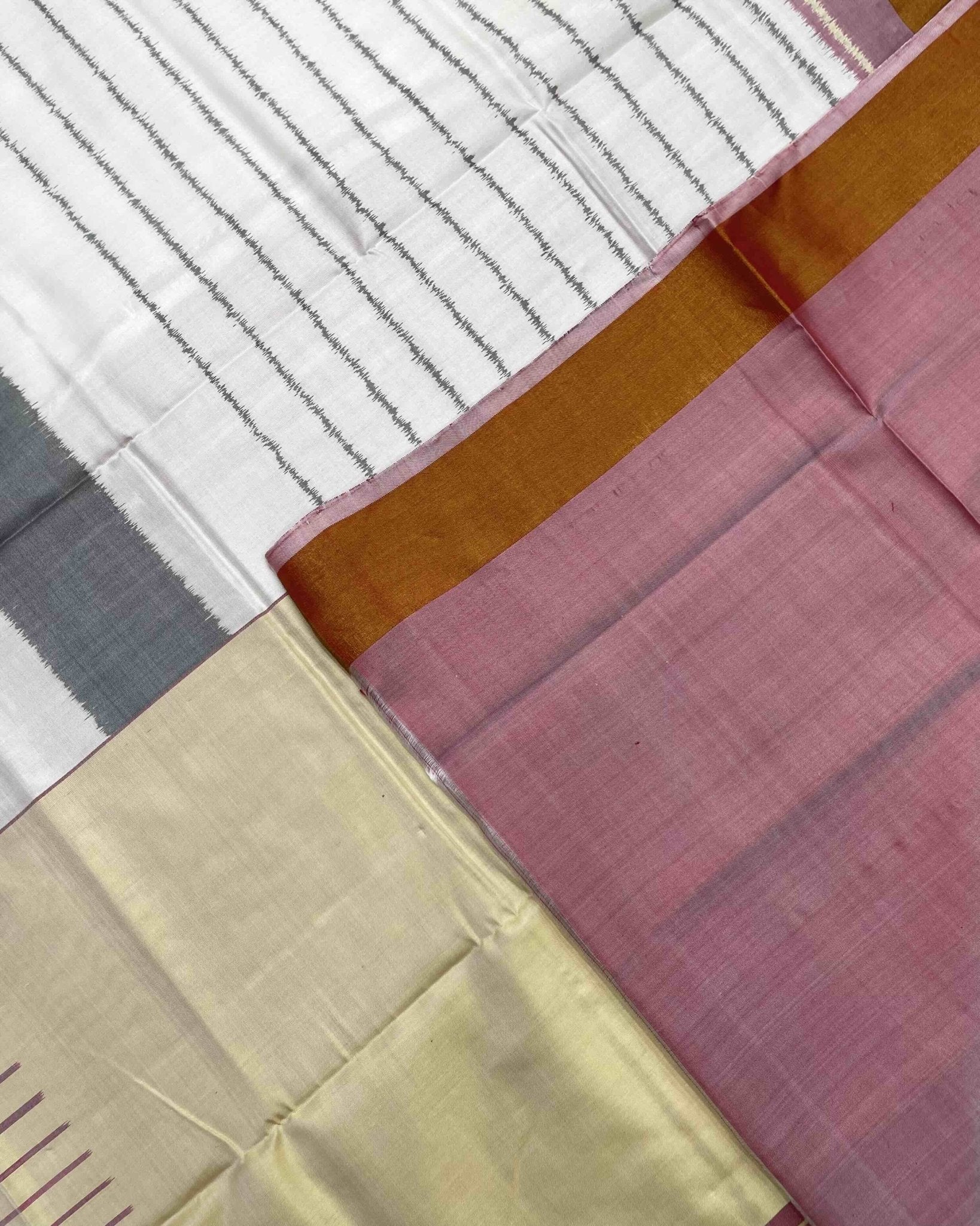 White & Grey Fancy Design with Scut Border Patola Saree - SindhoiPatolaArt