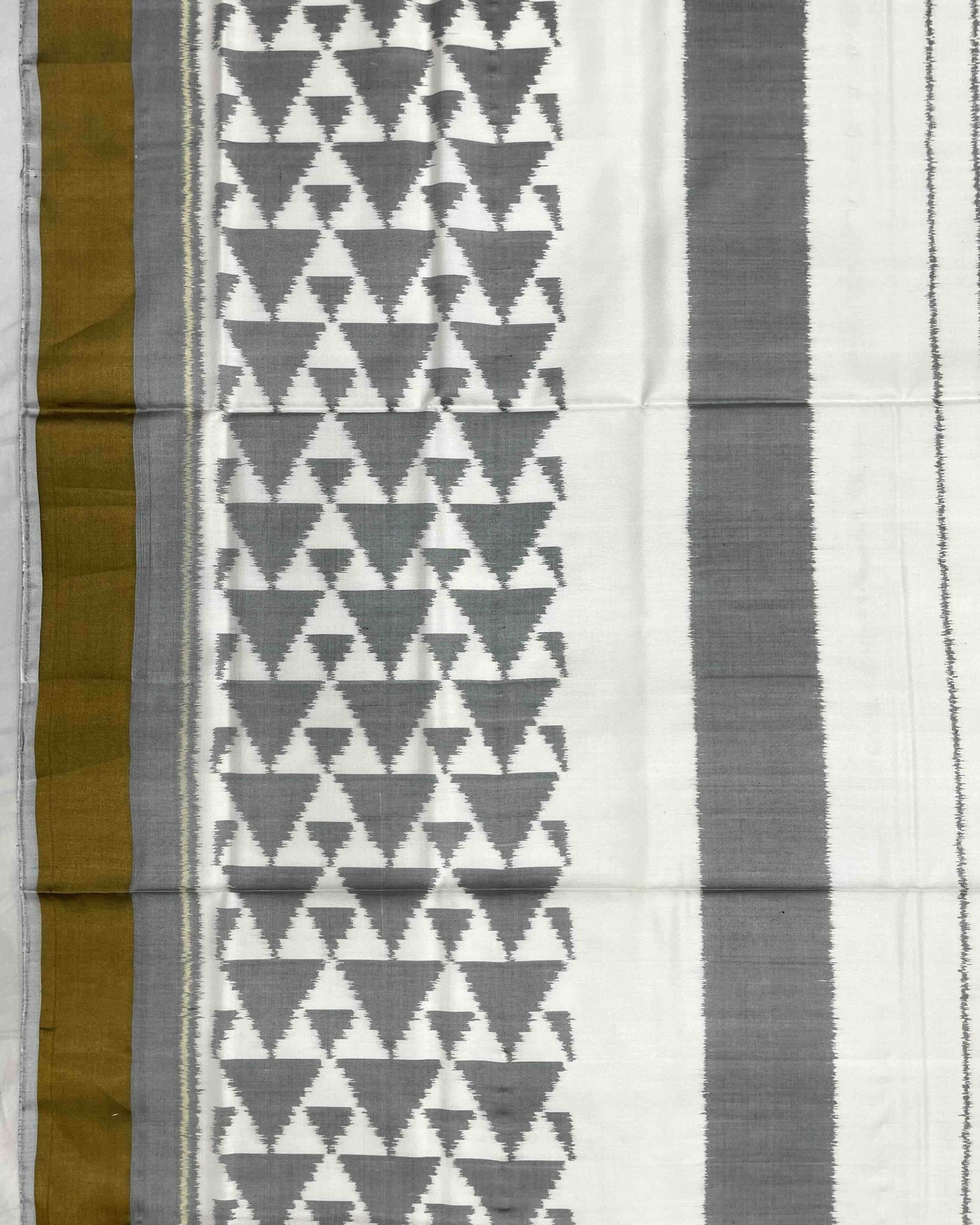 White & Grey Fancy Design with Scut Border Patola Saree - SindhoiPatolaArt