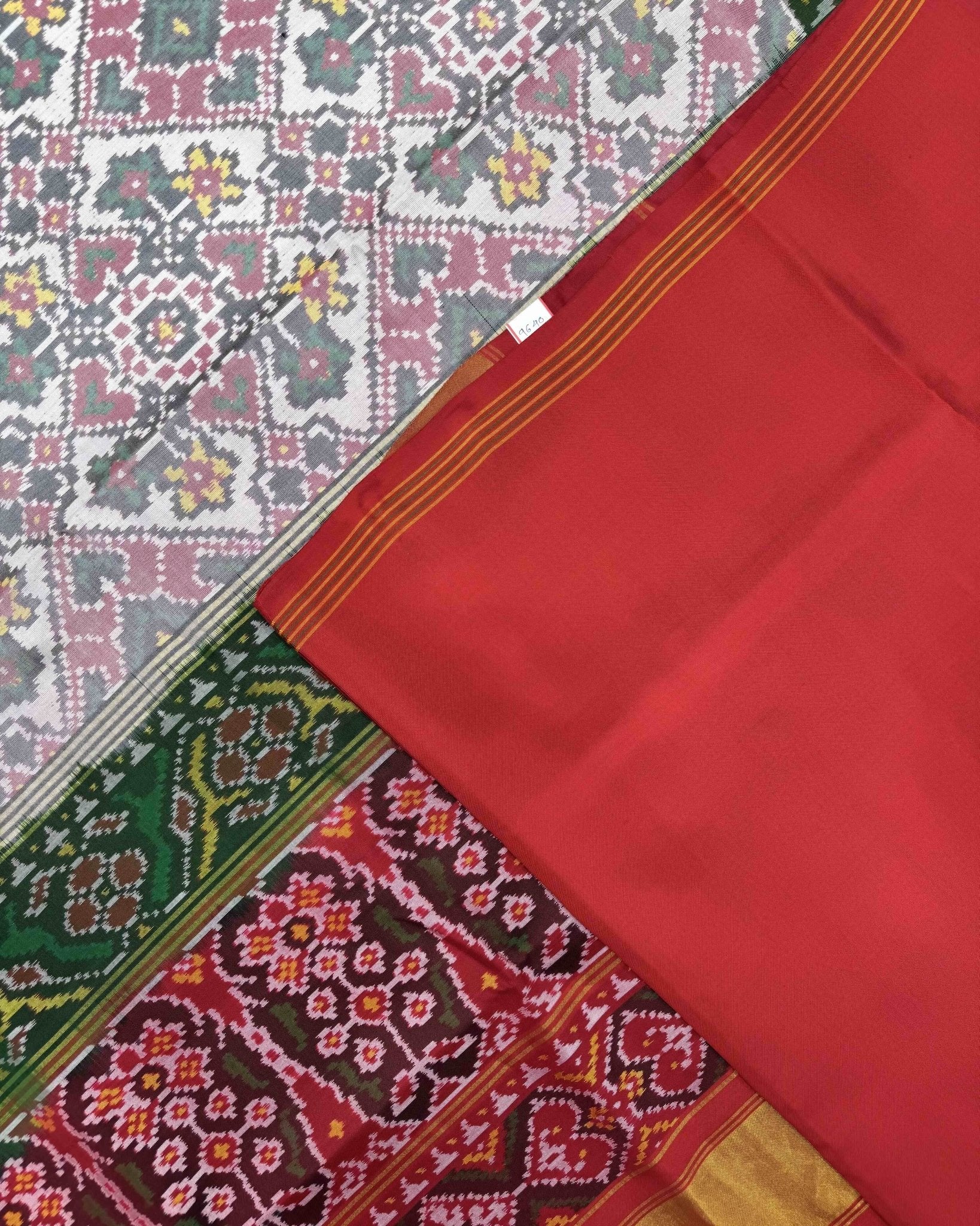 White Manekchowk Navratan Ganga Jamuna Semi Double Ikat Patola Saree - SindhoiPatolaArt
