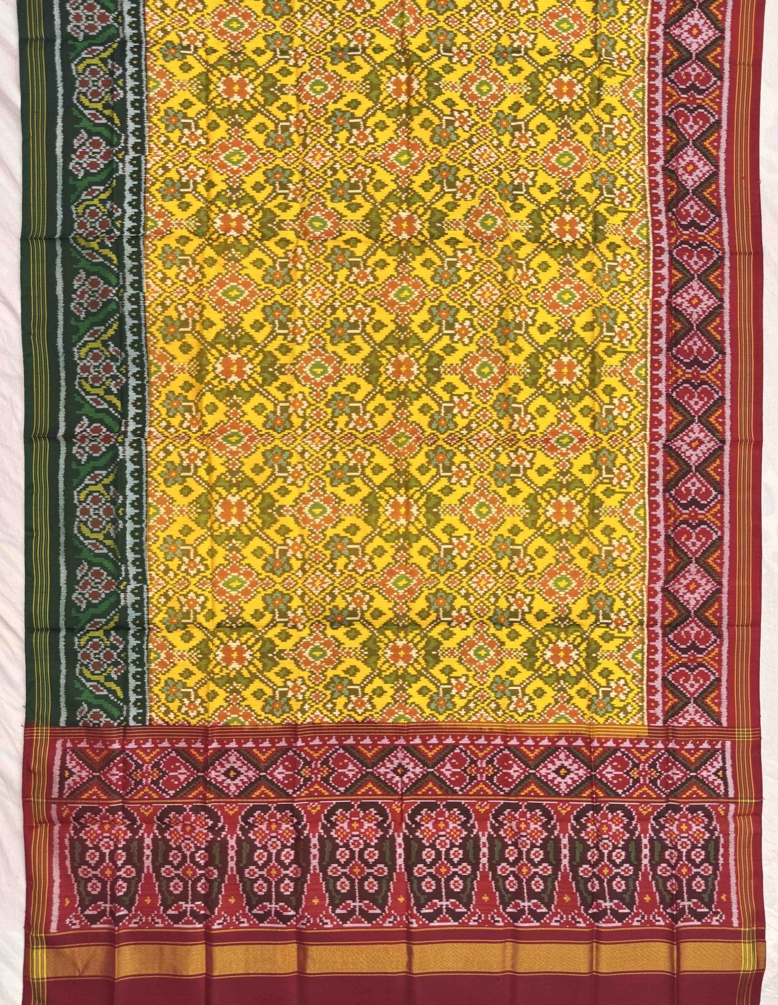Yellow Ganga Jamuna Navratan Patola Dupatta - SindhoiPatolaArt