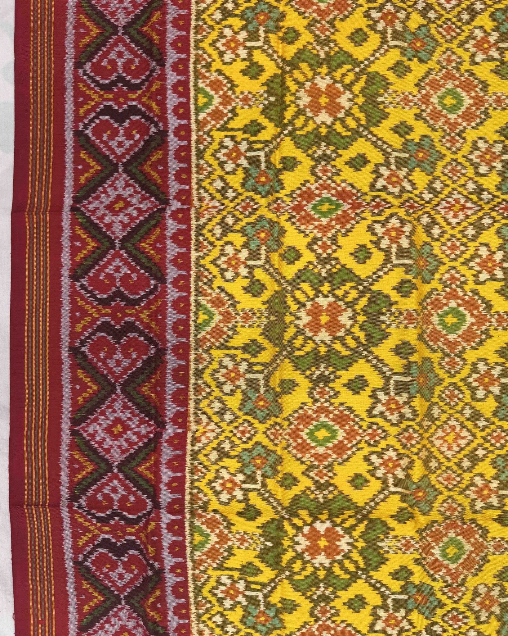 Yellow Ganga Jamuna Navratan Patola Dupatta - SindhoiPatolaArt