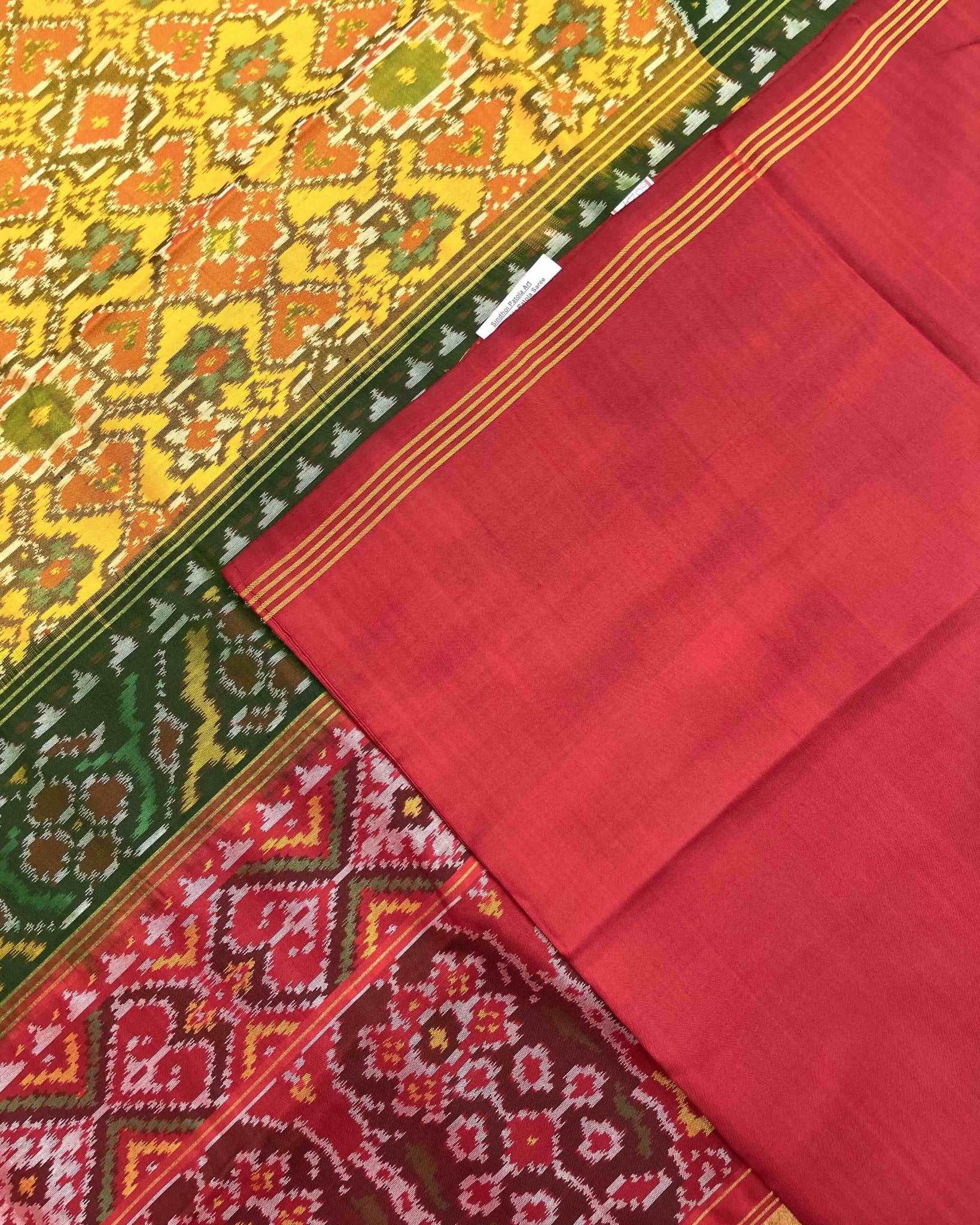 Yellow Ganga Jamuna Navratan Patola Saree - SindhoiPatolaArt