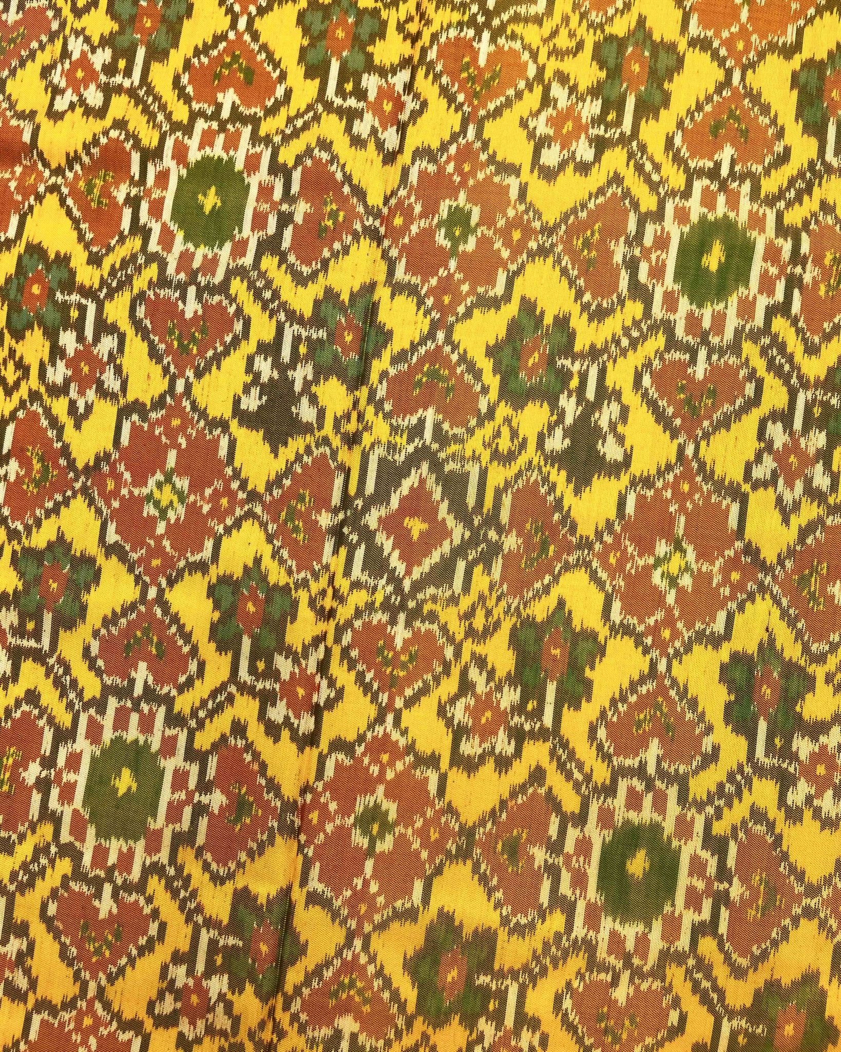 Yellow Ganga Jamuna Navratan Patola Saree - SindhoiPatolaArt