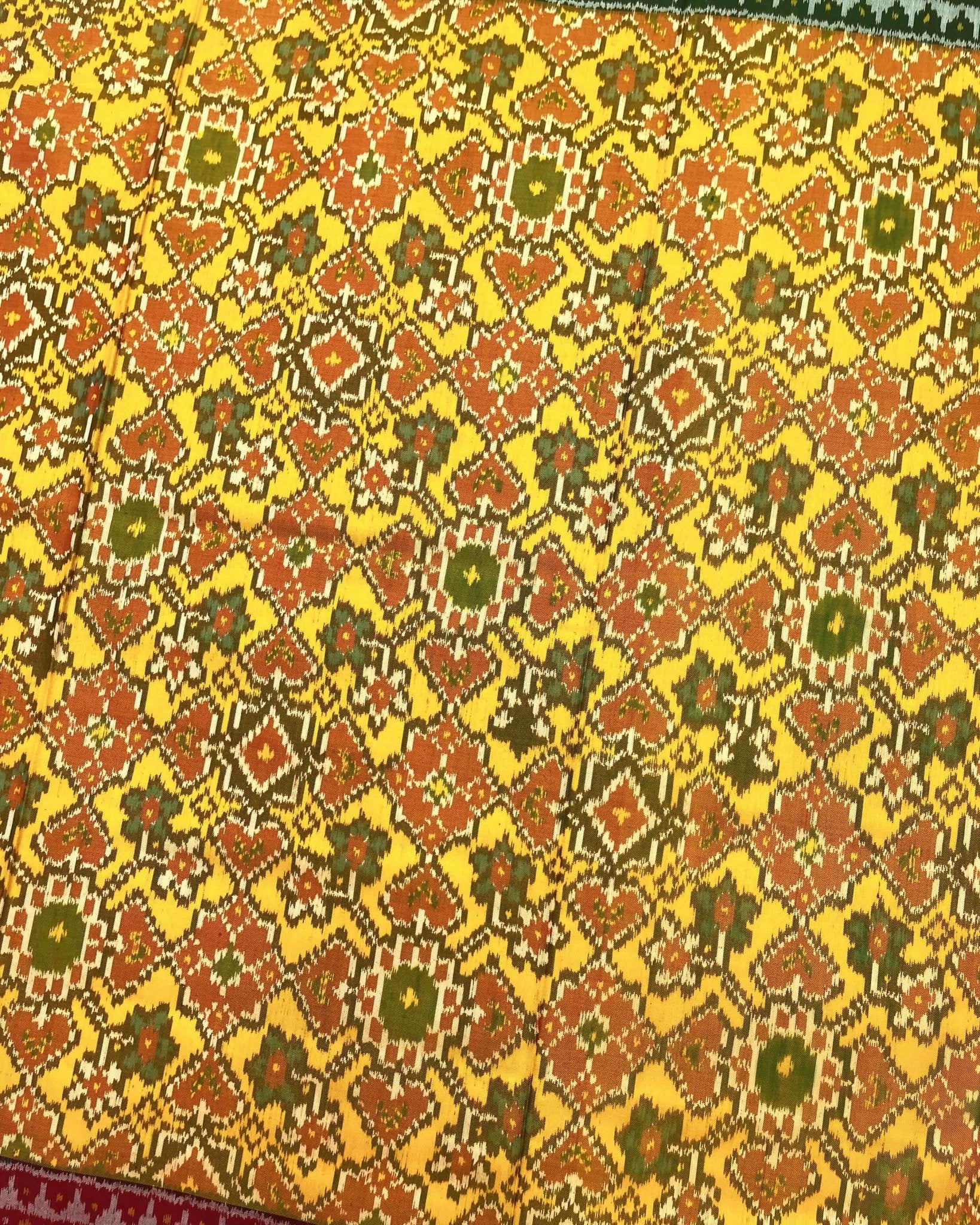 Yellow Ganga Jamuna Navratan Patola Saree - SindhoiPatolaArt