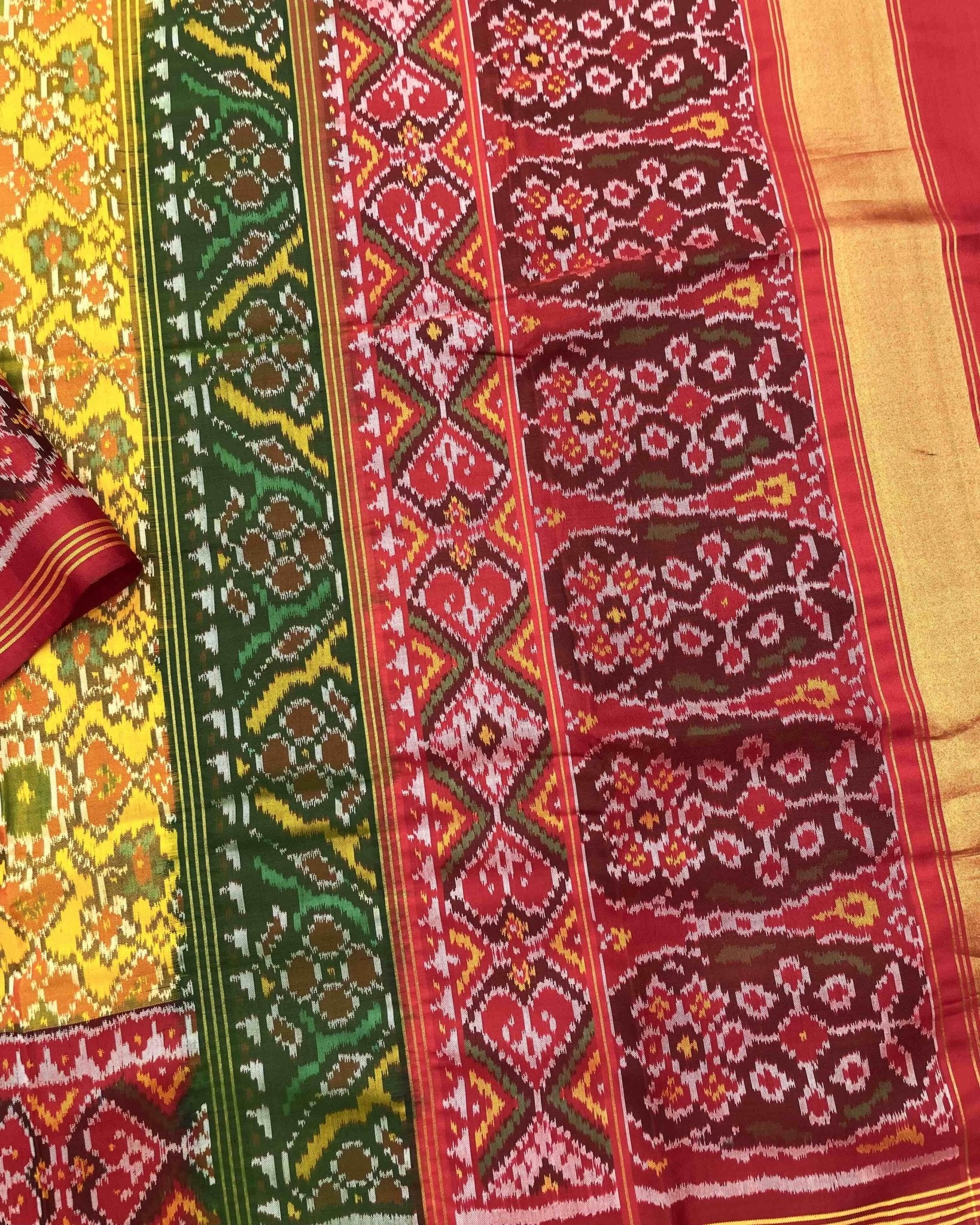 Yellow Ganga Jamuna Navratan Patola Saree - SindhoiPatolaArt