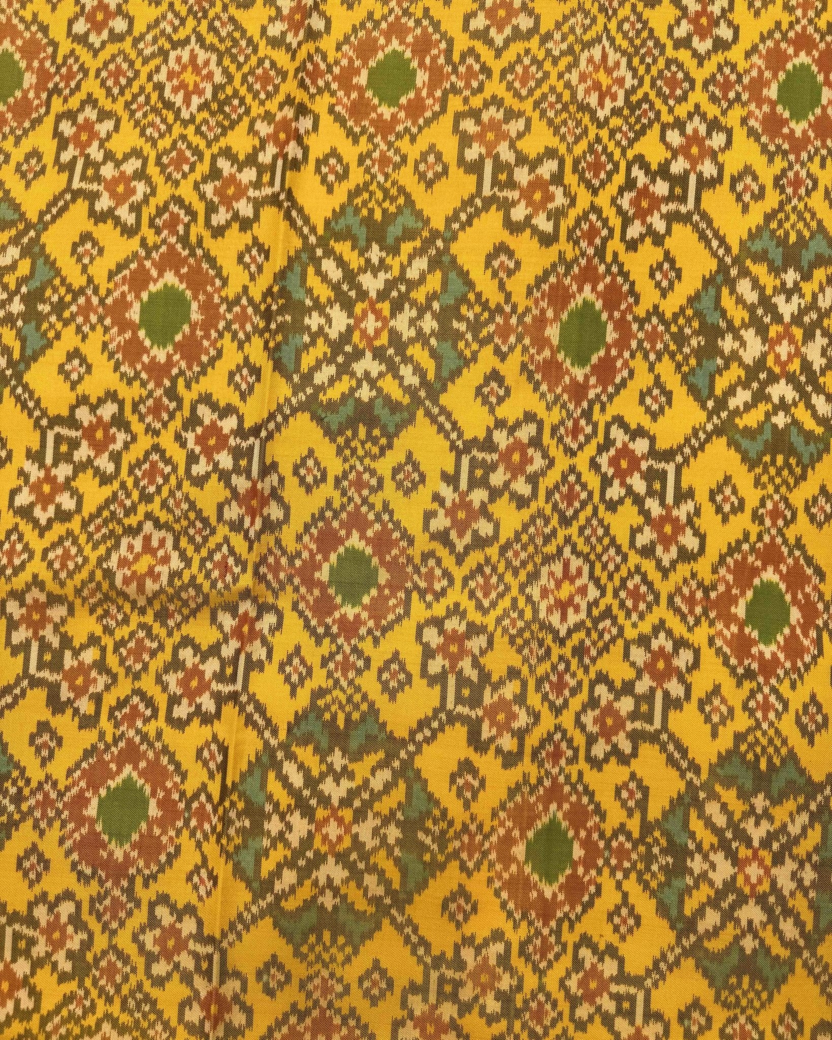 Yellow Ganga Jamuna Navratan Semi Double Ikat Patola Saree - SindhoiPatolaArt