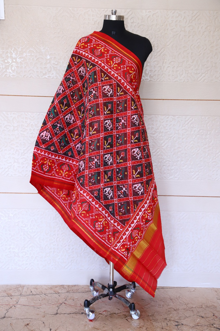 Semi double ikat dupatta in traditional Hathi Popat design in red and brown colour - SindhoiPatolaArt